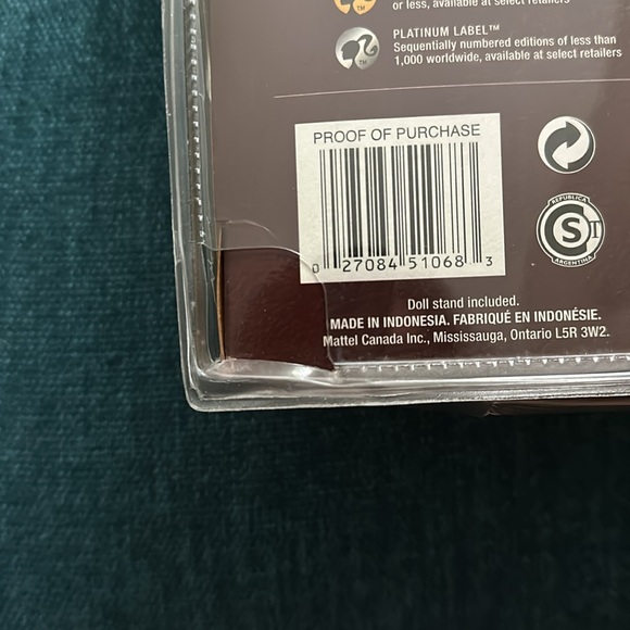 2007 Barbie Silver Label Alice in Wonderland - Picture 4 of 7